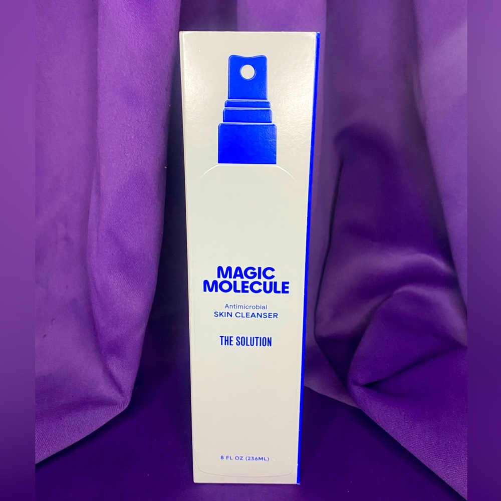 Magic Molecule Antimicrobial Spray - 8 fl oz.